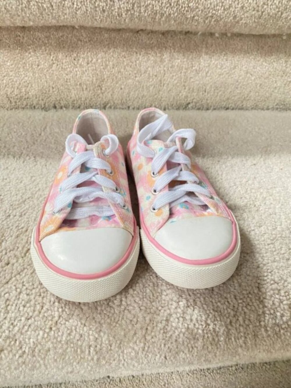 Girls's Size 4T Back To School Bundle and Shoes Size 9